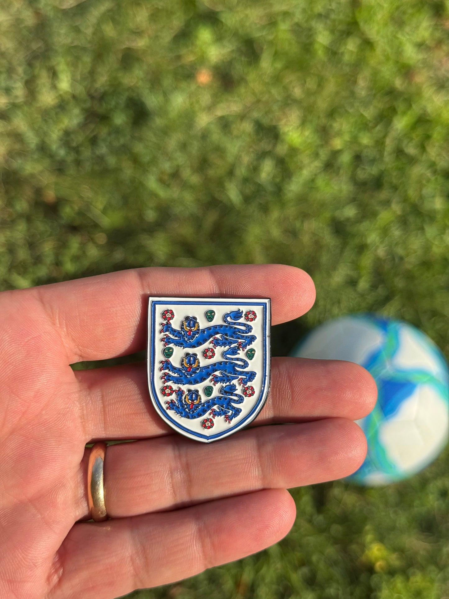 Supporters Crest Pin